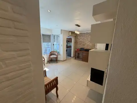 Depto Tipo Casa en Venta 26 años