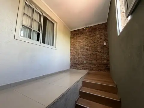 Depto Tipo Casa en Venta de 4 ambientes