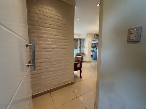 Depto Tipo Casa 4 ambientes con 1 baño
