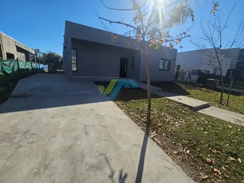 Barrio Cerrado Santa Lucia - Pilar del Este 100