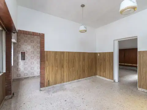 Casa 4 ambientes con 1 baño