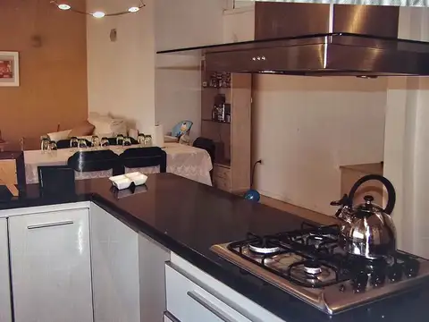 Casa en Venta con 3 cocheras