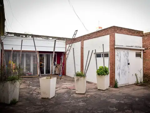 Local en Venta 123 años