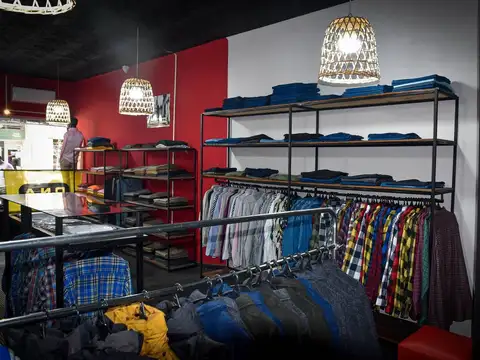 Local en Venta en Salto, USD 400.000