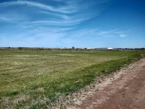 VENTA DE LOTE EN ZARATE GOLF PARK 600 M2