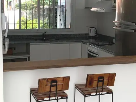 Casa en Alquiler Temporal con 1 cochera