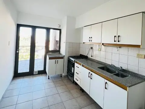 Departamento 4 ambientes con 2 baños