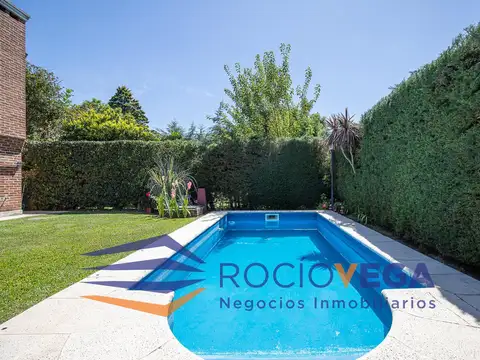 Casa en Alquiler Temporal con 2 cocheras