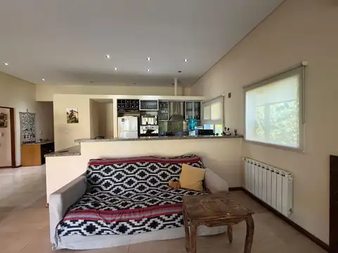 Casa en Alquiler al Oeste