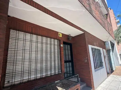 Depto Tipo Casa en Alquiler de Monoambiente