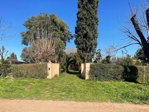 LOTE 1500 mts2 - OPORTUNIDAD UBICACIÓN - FERRARI