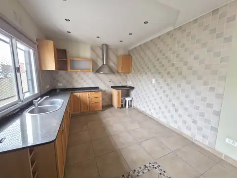 Casa en Venta en Quilmes Oeste, USD 130.000