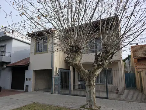 Casa en venta 3 dormitorios Quilmes Oeste