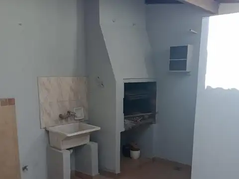 VENTA CASA 3 AMBIENTES RAMOS MEJIA CON PATIO