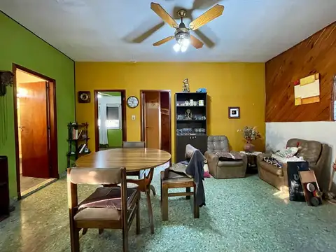 Depto Tipo Casa en Venta 50 años