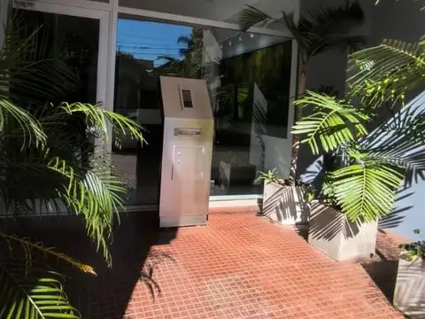 Alvear 1800 , Piso 1