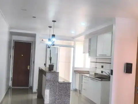 DEPARTAMENTO PREMIUM DE 2 DORM. CÉNTRICO – EDIFICIO CALYPSO