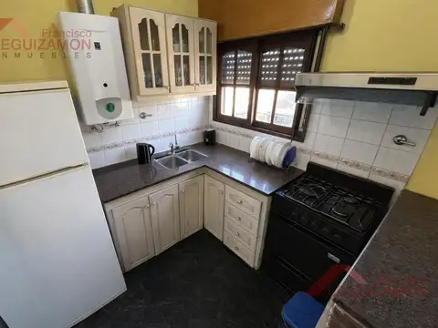 Casa 6 ambientes con 3 baños