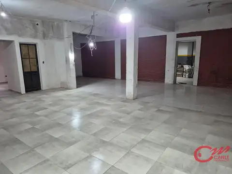 Casa 10 ambientes con 3 baños