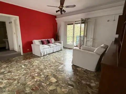 Departamento tres ambientes con terraza en Olivos