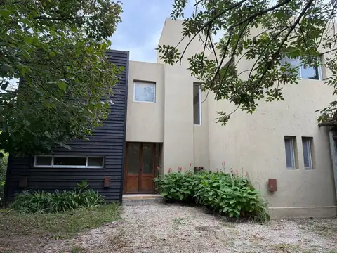 Casa  en Venta APTA CREDITO BARRIO SAINT MATTTHEWS, PILAR