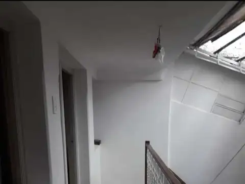 Depto Tipo Casa 5 ambientes con 1 baño