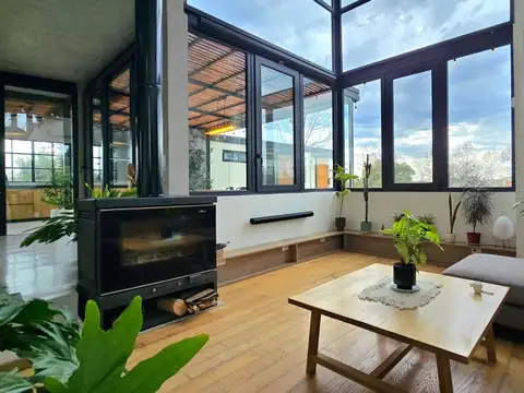 Casa 4 ambientes con 4 baños