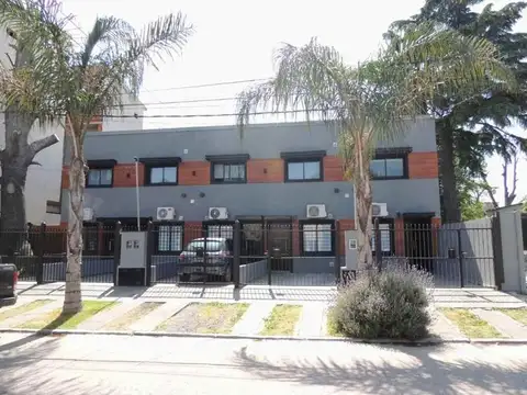 Duplex PH en venta Escobar