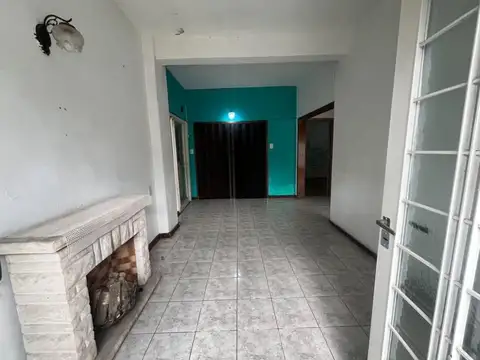 Casa 3 ambientes Villa Luzuriaga