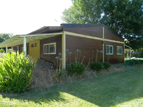 Venta Chacra Zona Abasto c/ vivienda A/ Emprendimiento