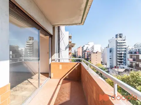 VENTA DEPARTAMENTO 4 AMBIENTES CABALLITO DEPENDENCIA COCHERA BALCÓN