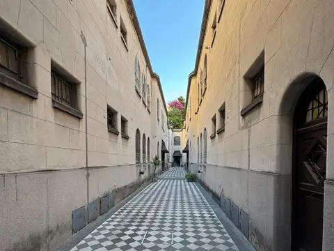 Depto Tipo Casa 2 ambientes con 1 baño