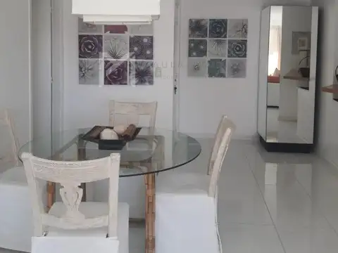 Departamento en Venta en Playa Mansa, USD 320.000