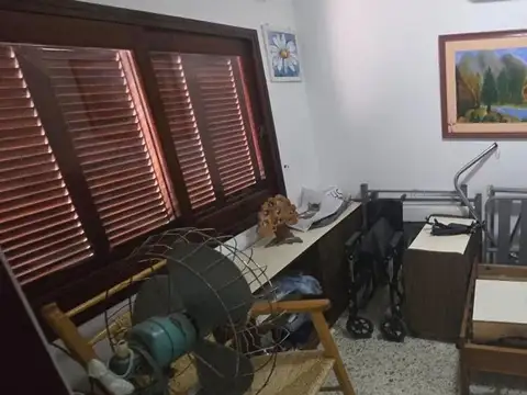 Casa 7 ambientes con 3 baños