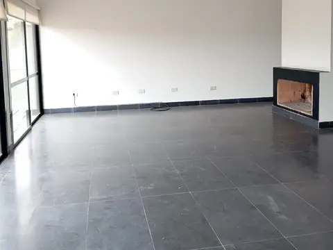 Casa en Alquiler de 5 dormitorios