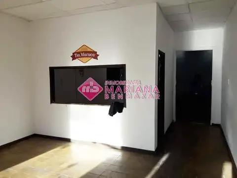 LOCAL COMERCIAL + GALPON - BARADERO