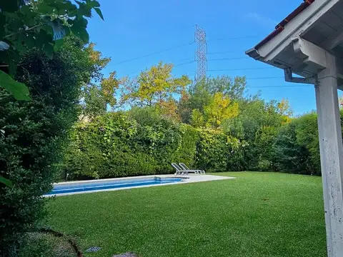 VENTA CASA 6 AMB PILETA QUINCHO LA ESCONDIDA TIGRE