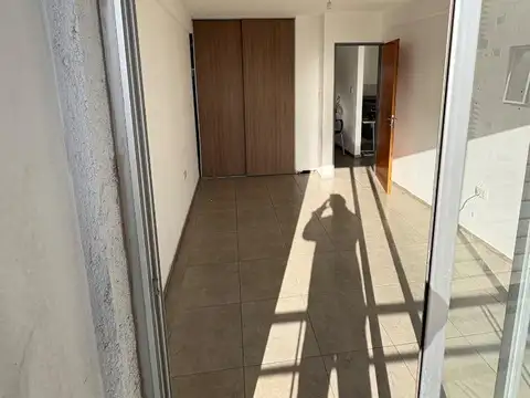Mariano Castex 200, Piso 4