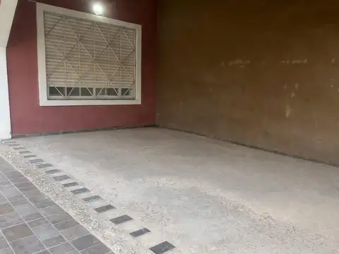 Casa en Venta en Ezpeleta Oeste, USD 85.000