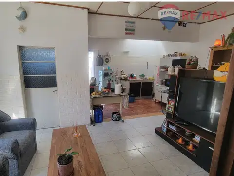 Casa 4 ambientes con 1 baño