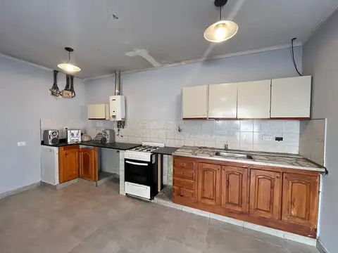 Casa 3 ambientes con 1 baño