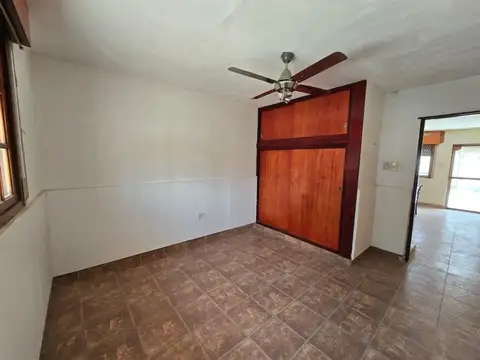 VENTA CASA CON DEPARTAMENTO ANEXO TERMAS RIO HONDO