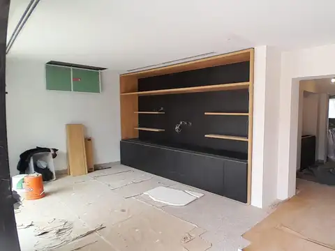 Casa en Venta con 5 cocheras