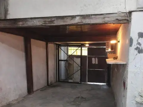 CASA 3 AMBIENTES EN LOMAS DE ZAMORA