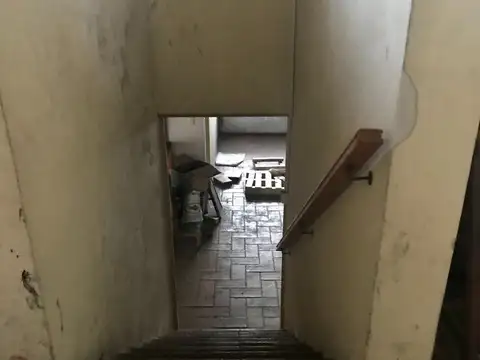 DR.MELO 95 ENTRE ALSINA Y