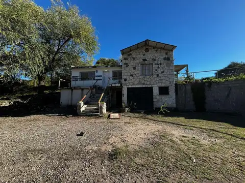 VENTA DE CASA 3 DORM. APTO CREDITO. ALTA GRACIA 