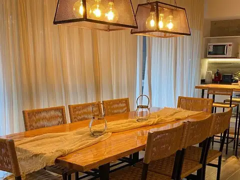 Casa 5 ambientes con 3 baños