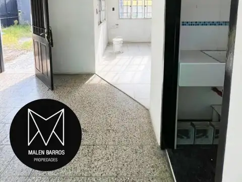 Casa en Venta con 5 cocheras