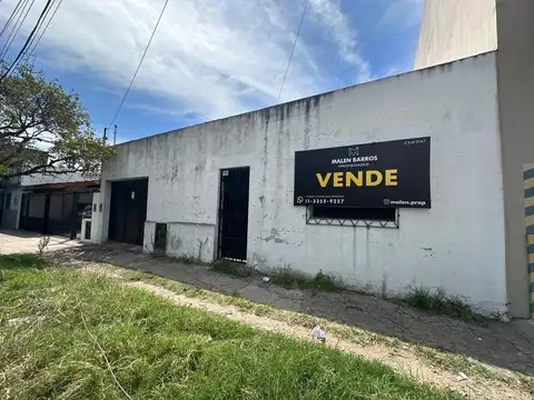 Departamento 2  Ambientes y Medio + 6 Cocheras  + Lote 400m2