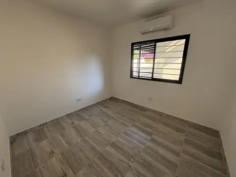 Departamento en Alquiler en Rafael Calzada, $ 550.000